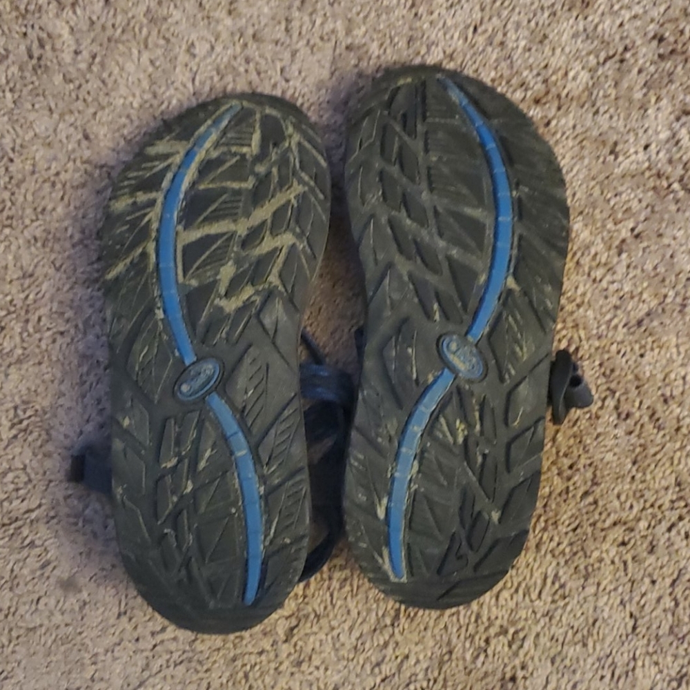 Mens Chacos (Size 10) - Picture 2 of 3